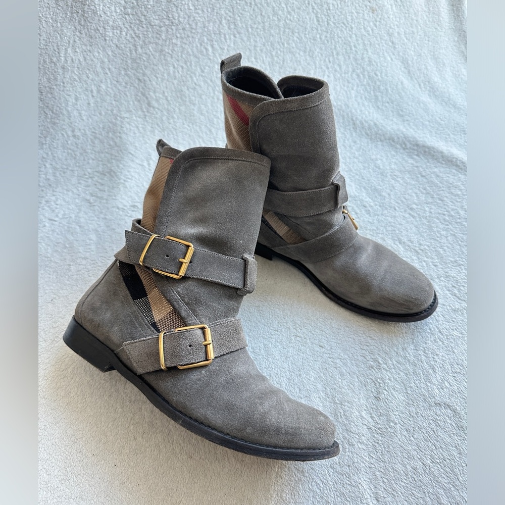 BURBERRY women’s grey suede ankle boots‎ Nova Check Worcester Moto 37.5 US 7.5